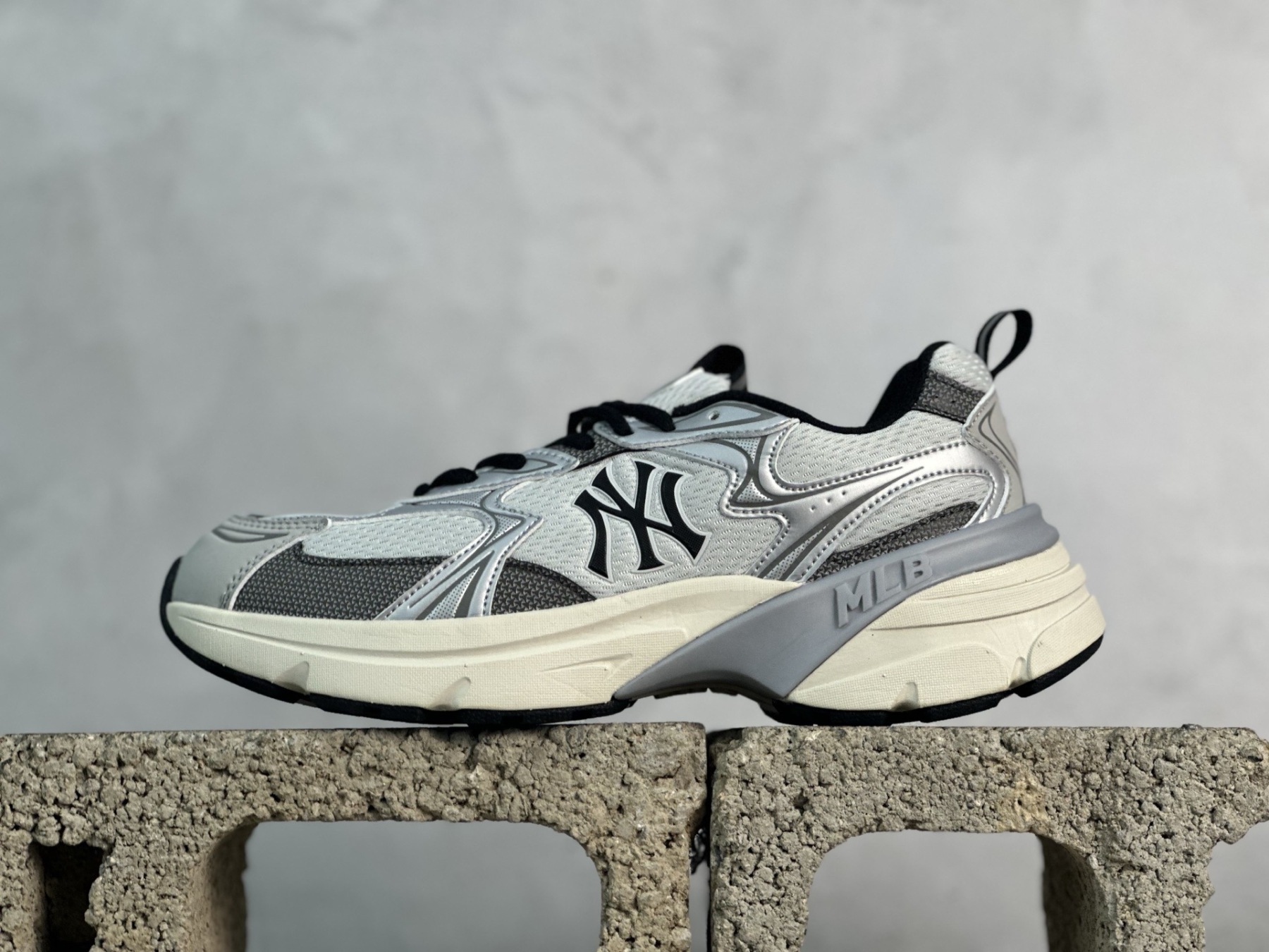MLB 紐約洋基隊 厚底休閒跑鞋