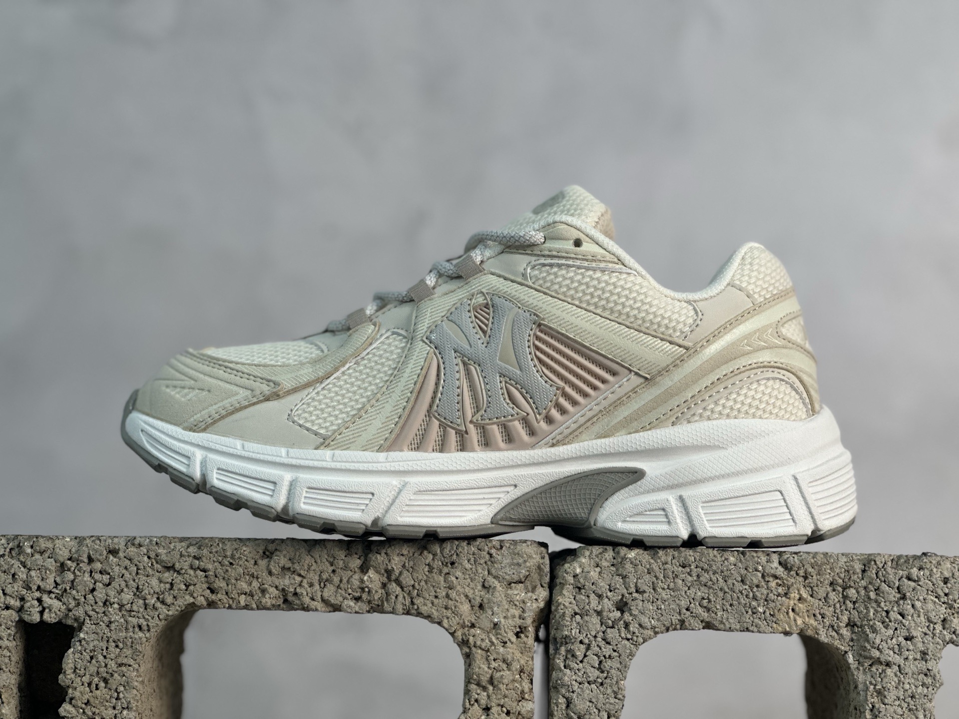 MLB 紐約洋基隊魔術貼輕量增高厚底休閒運動鞋