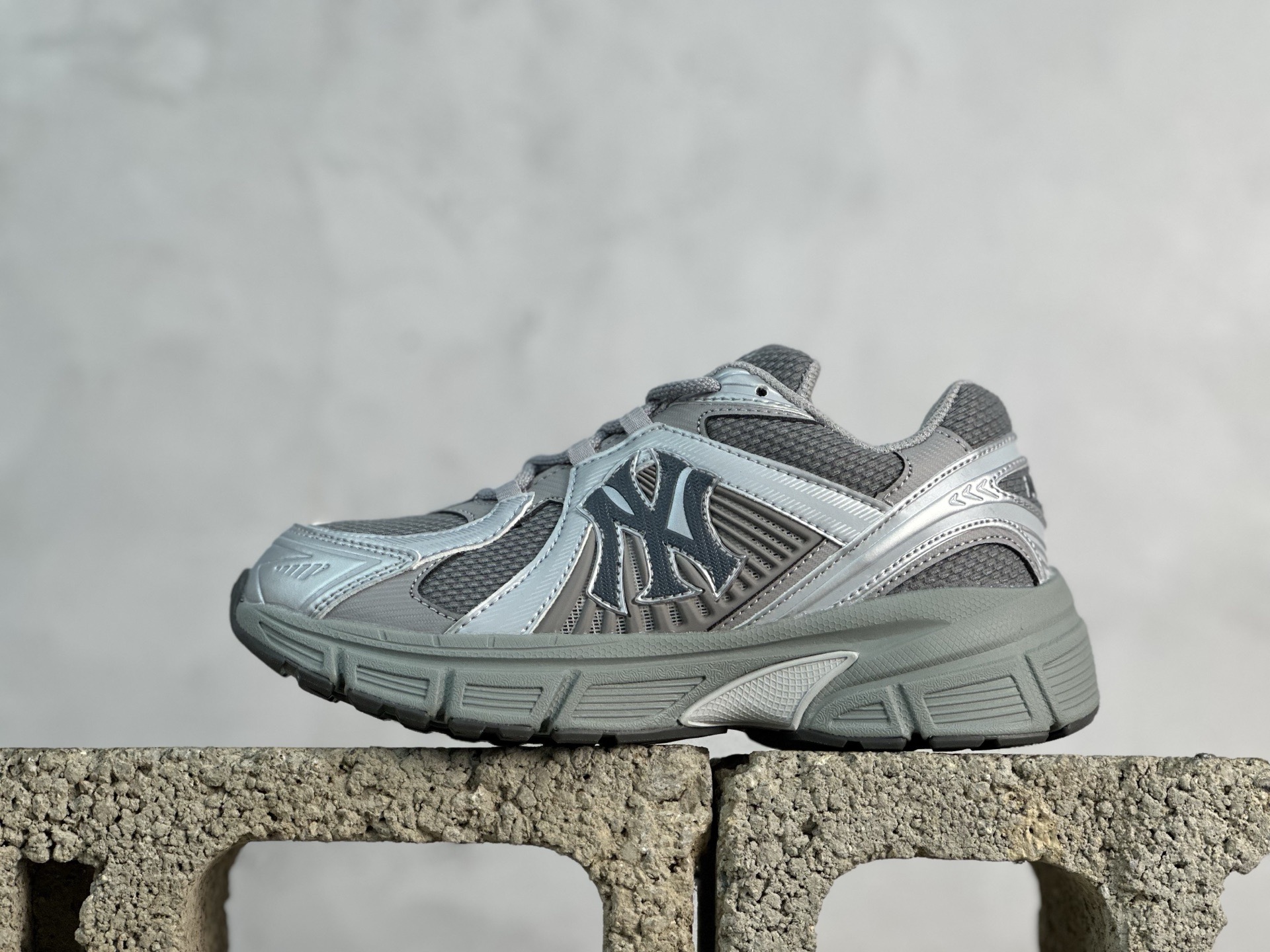 MLB 紐約洋基隊魔術貼輕量增高厚底休閒運動鞋