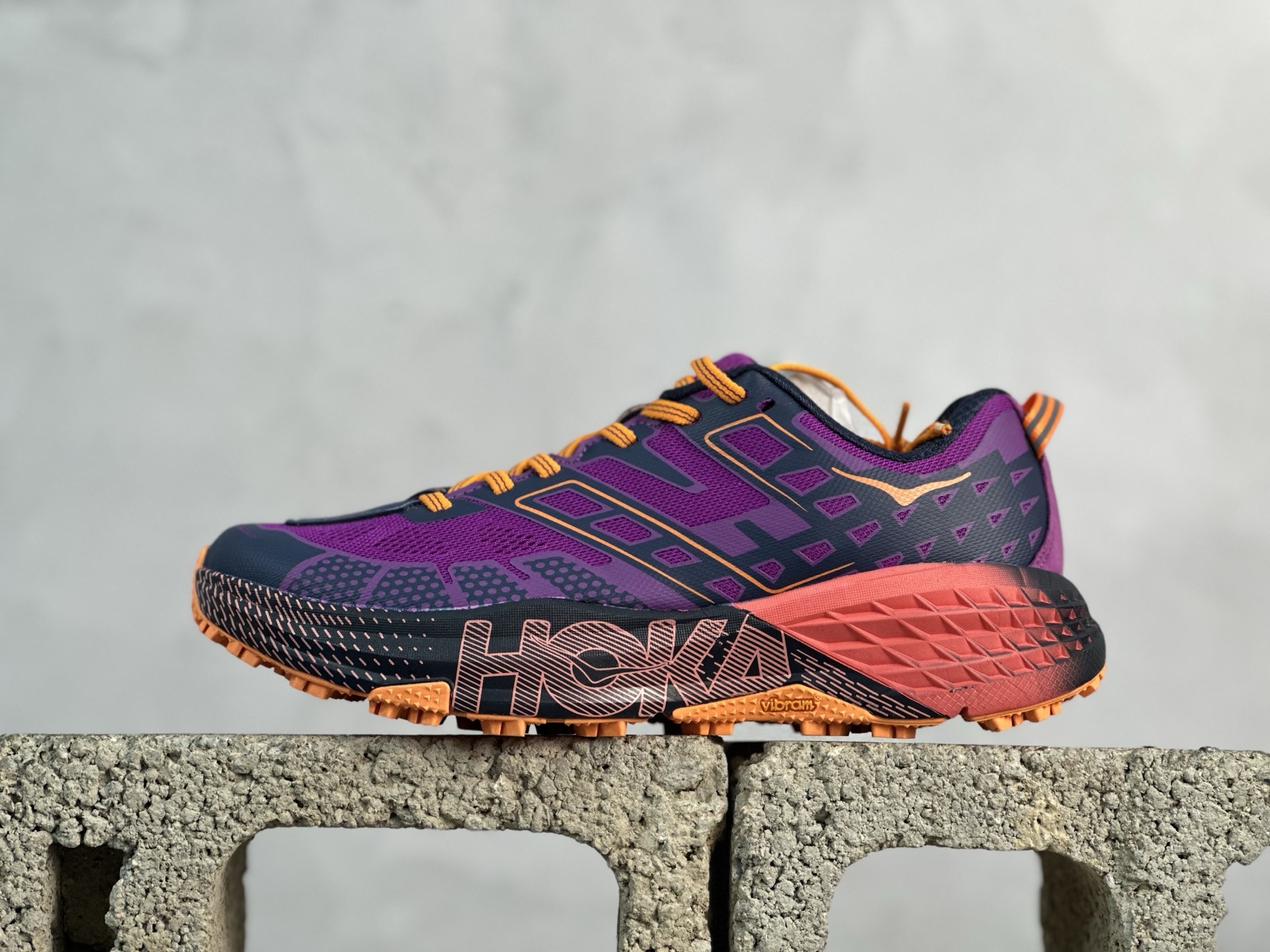  HOKA ONE ONE SPEEDGOAT 2 舒適百搭低筒 越野跑步鞋