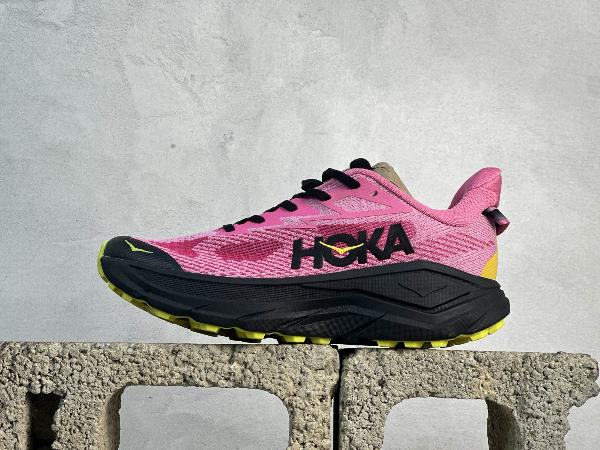 HOKA ONE ONE Challenger 8 挑戰者 8 代