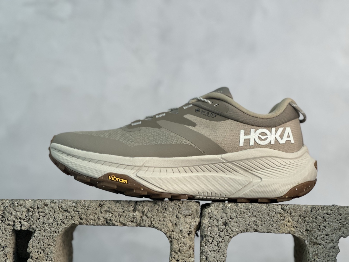 Hoka M Transport GTX 專業性能減震公路跑步鞋