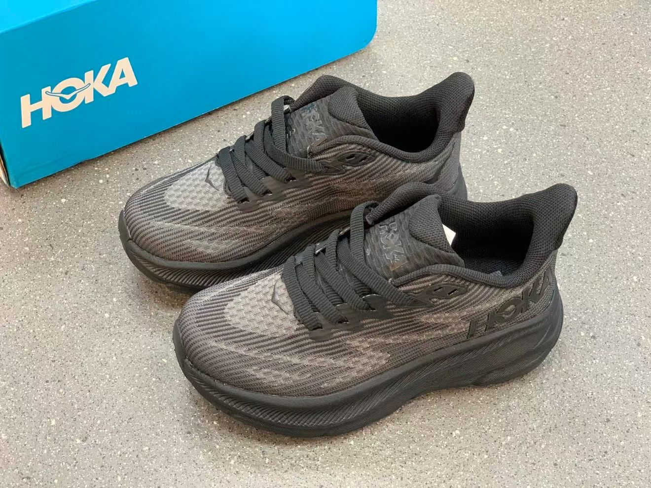 Hoka克9