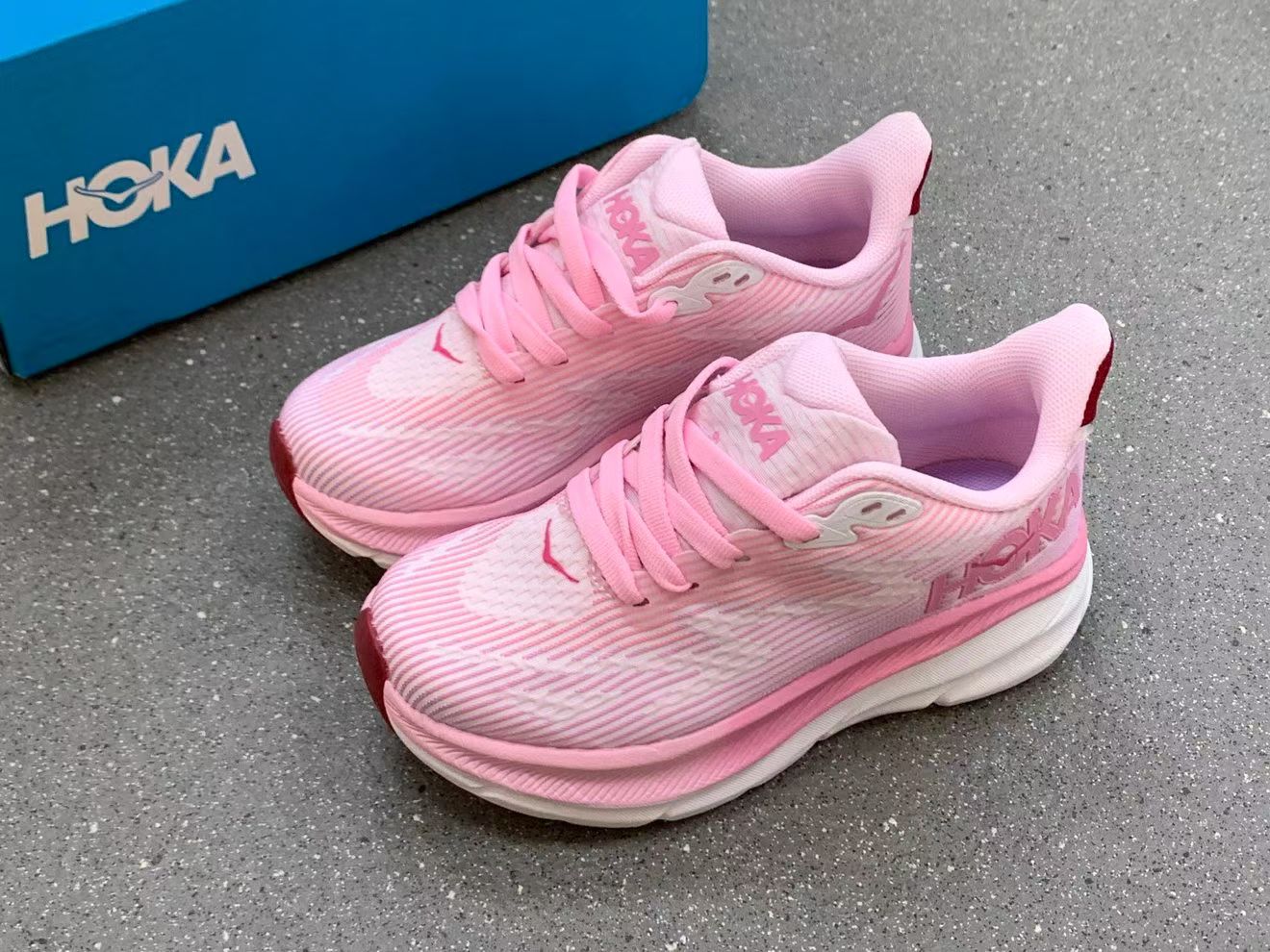Hoka克9