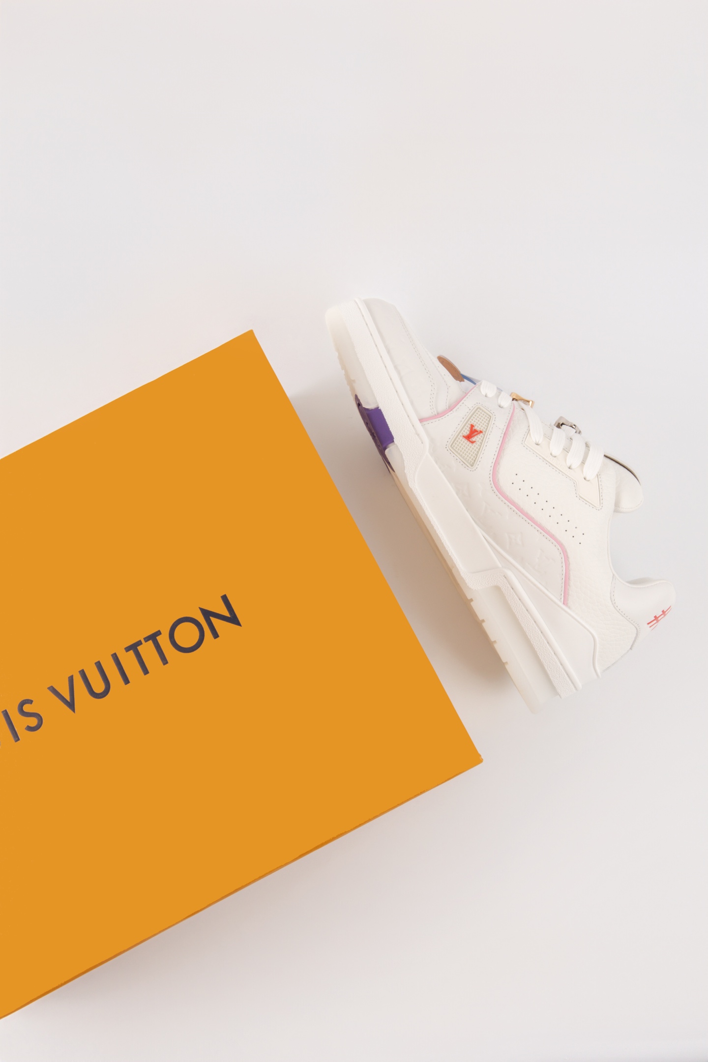 LOUIS VUITTON DIY郵輪，皮革 圓頭系帶 字母簽