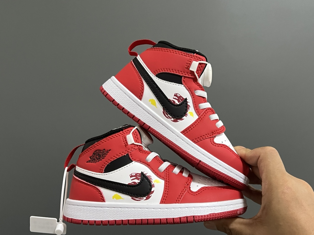 喬一中幫鎖扣兒童運動鞋