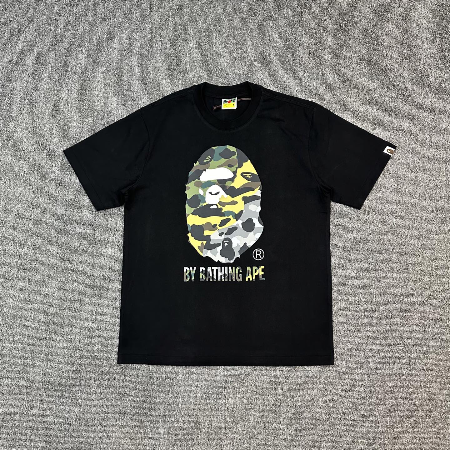 P89 XX109 BAPE SS25 1ST CAMO系列 混合顏色猿人印花圓領短袖