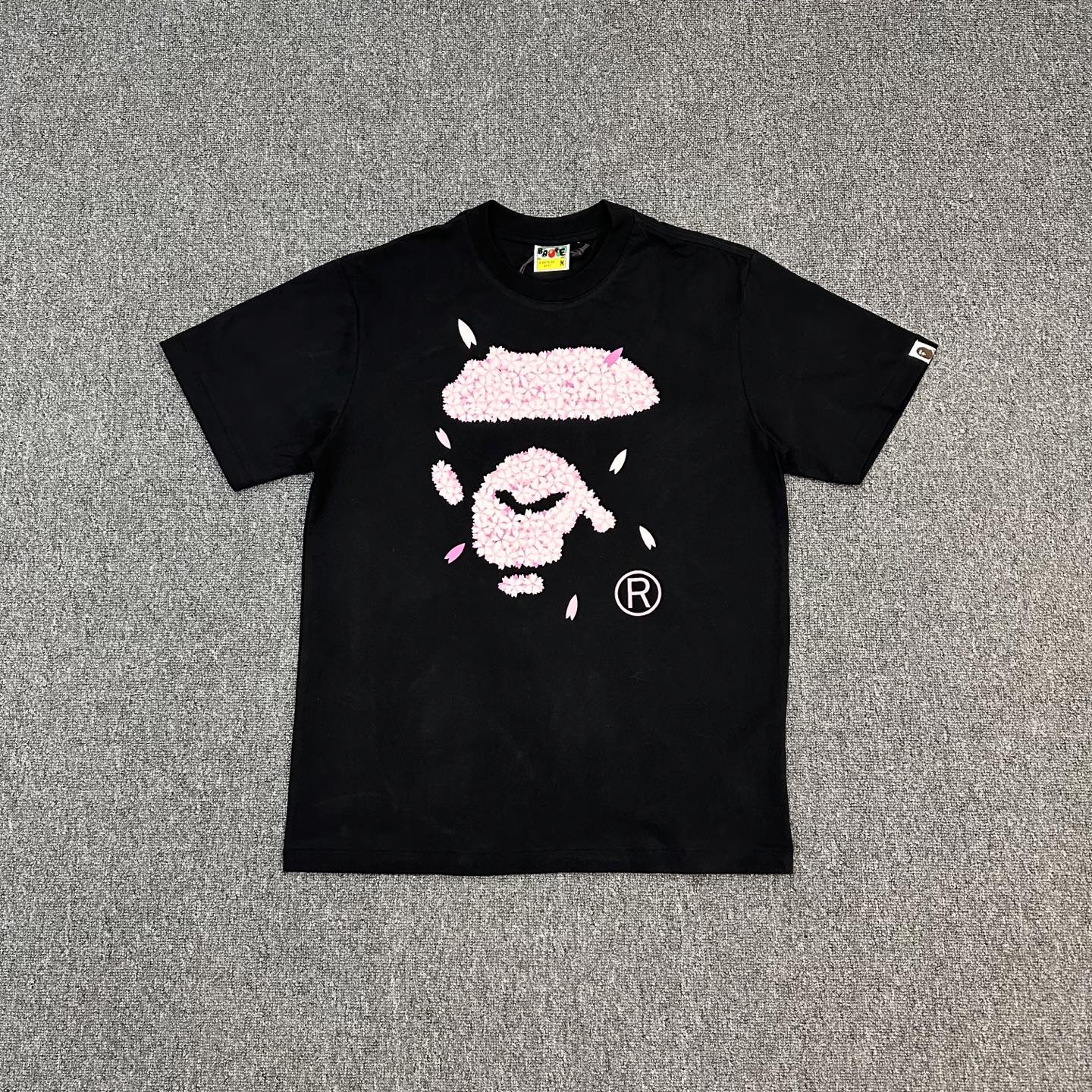 P89 XX118 BAPE SS25sakura櫻花系列 猿人櫻花圖案徽標短袖