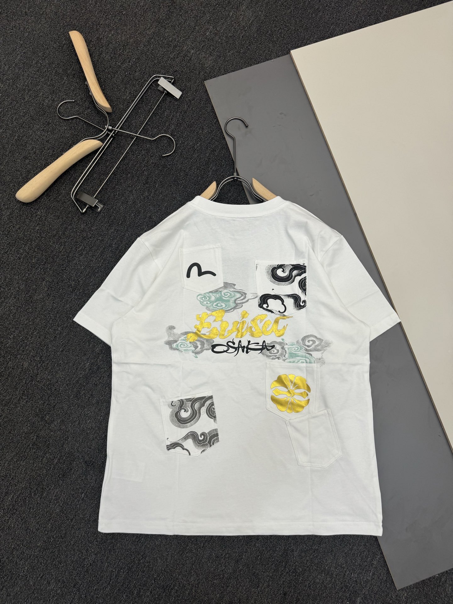 EVISU福神 2026春季新品男多口袋燙金印花T恤