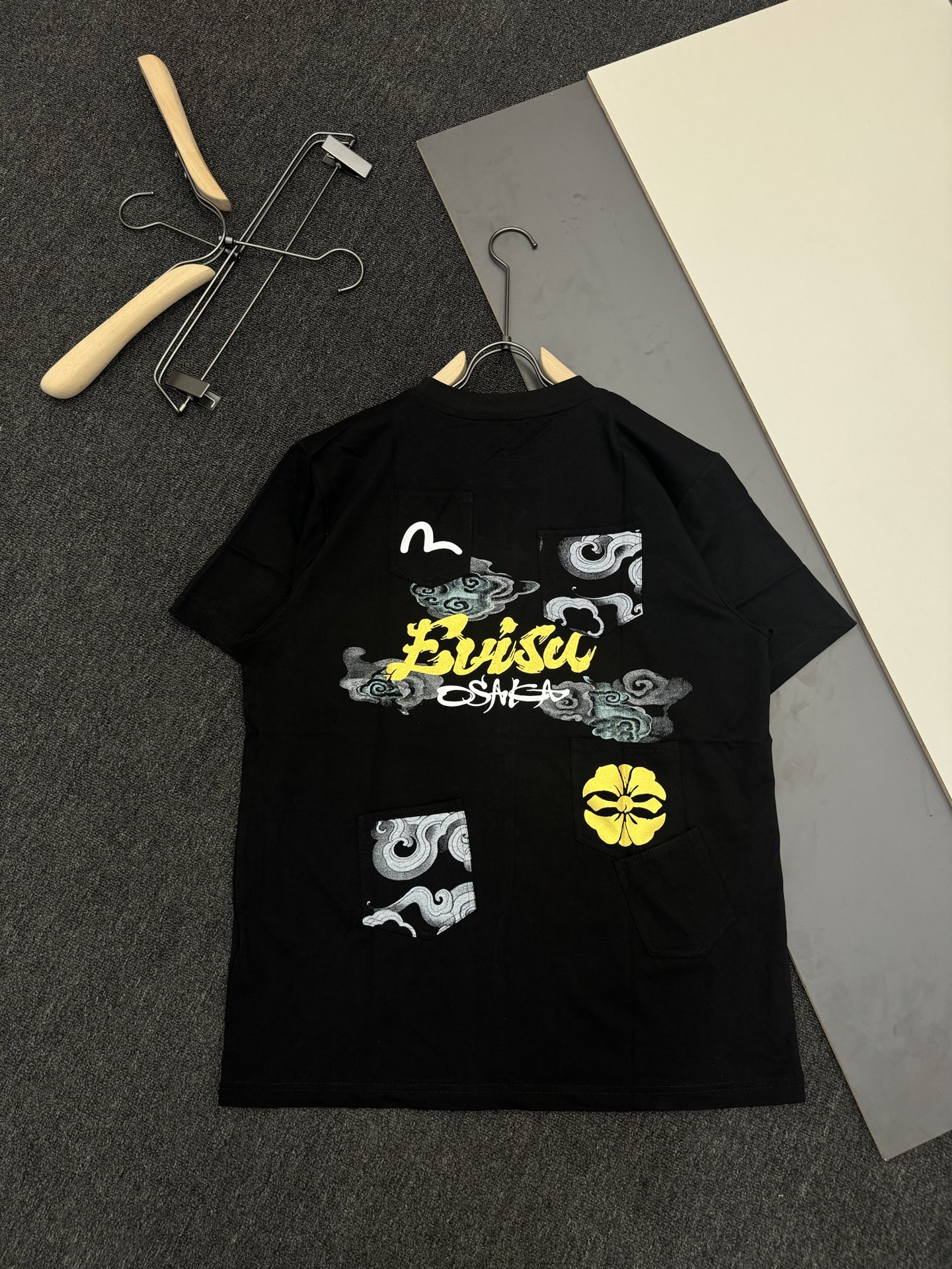 EVISU福神 2026春季新品男多口袋燙金印花T恤