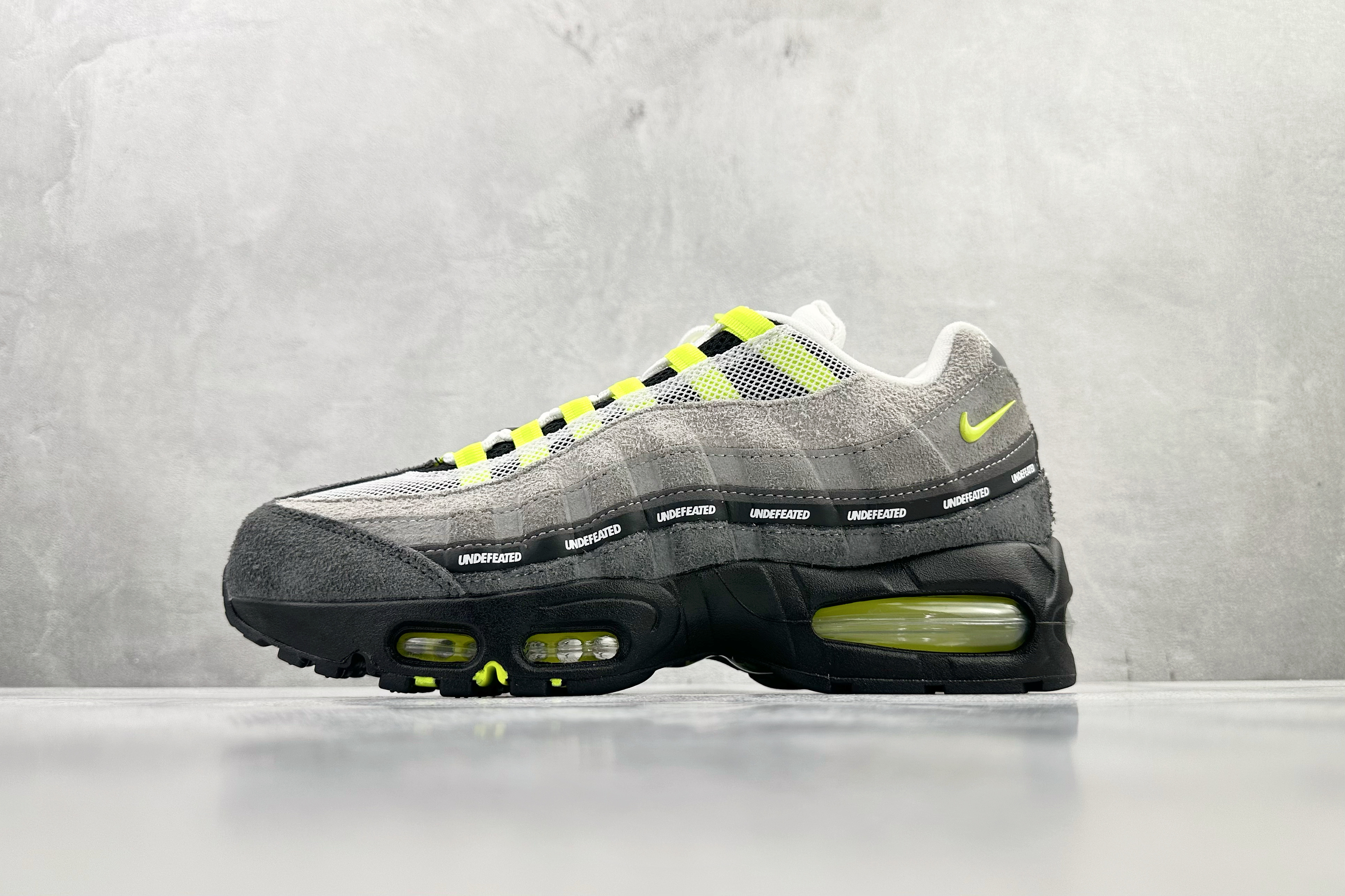 UNDEFEATEDx Nike Air Max 95纽约限定灰绿 货号:IB4523-004