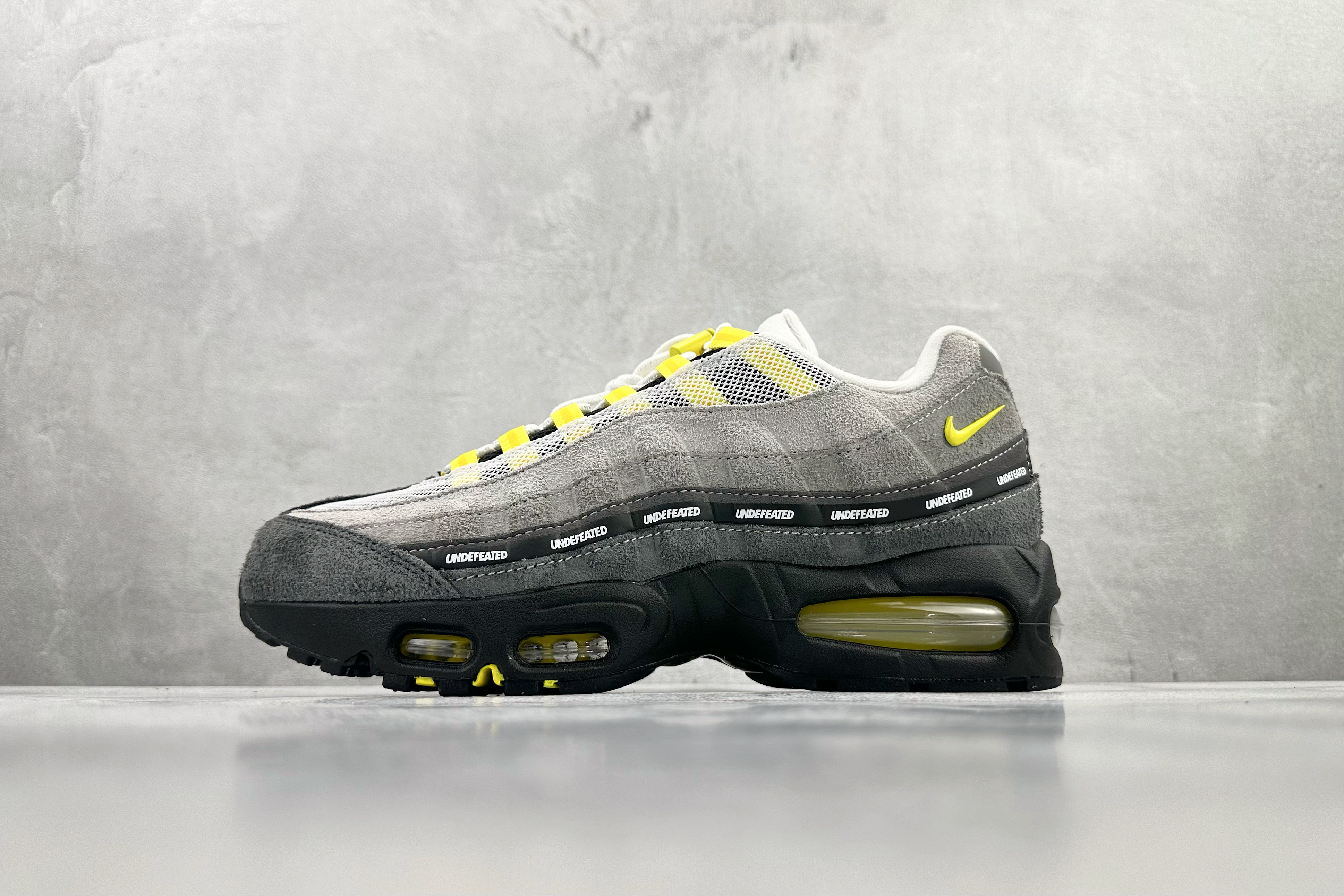UNDEFEATED x Nike Air Max 95 SP上海限定灰黄 货号:IB4523-002