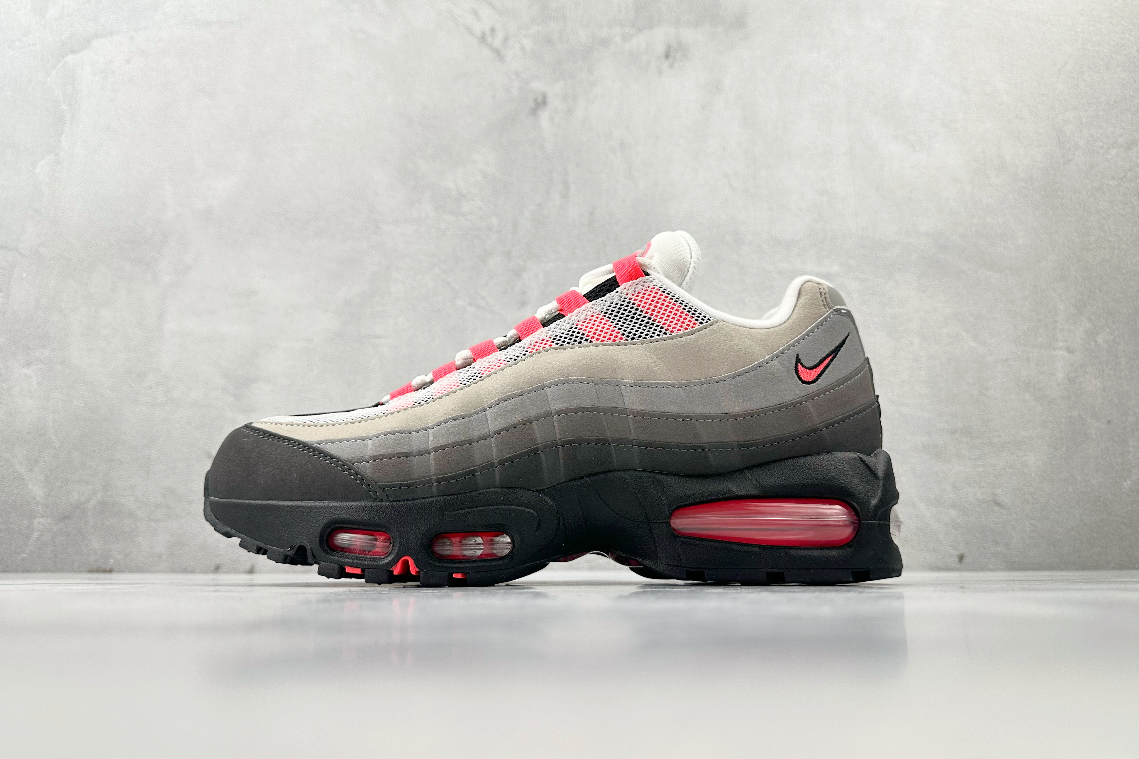 NikeAir Max95OG灰粉色 货号:IM7410-001