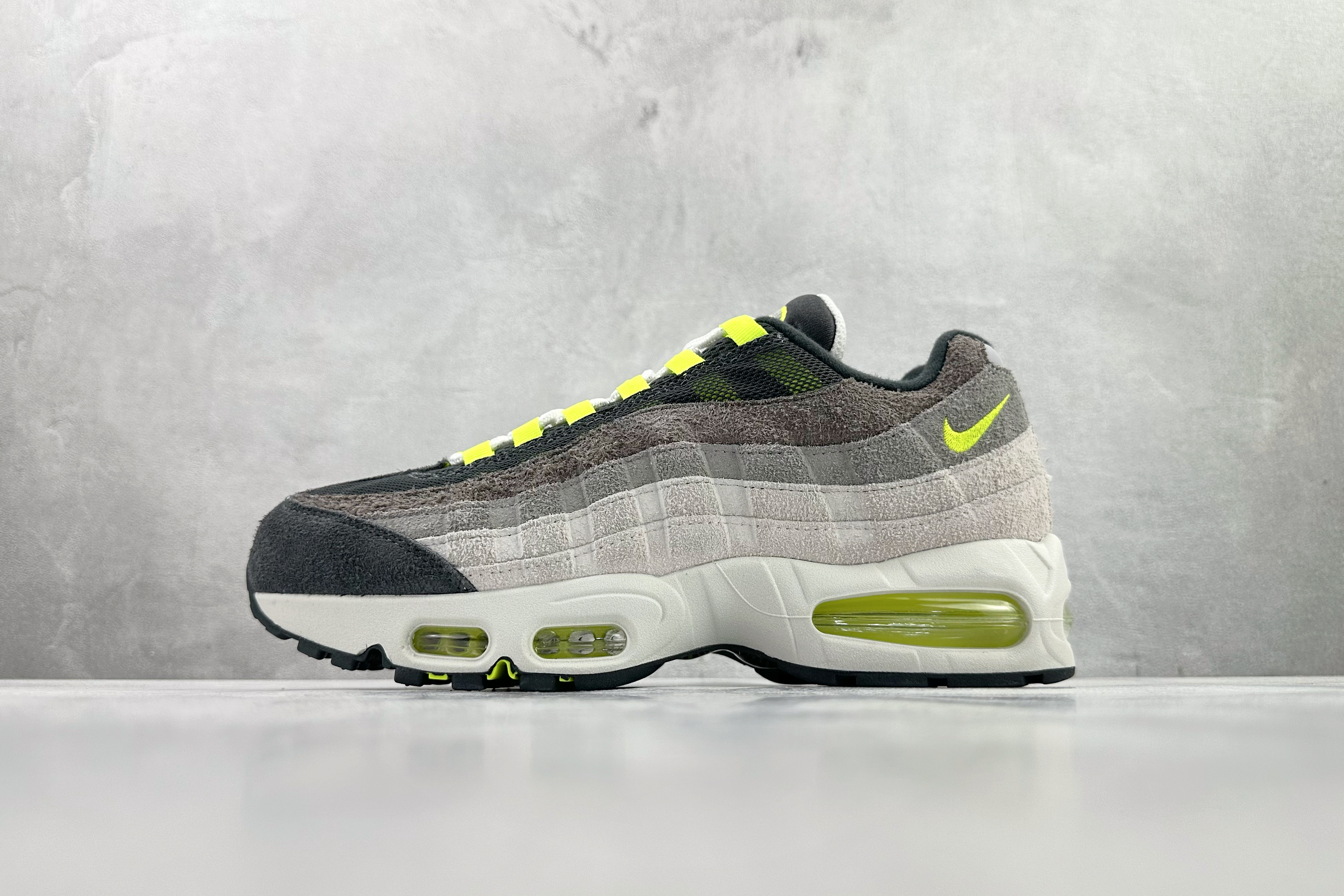 Nike Air Max 95 Big Bubble OG"Reverse Neon"黑灰 货号:HM4738-001