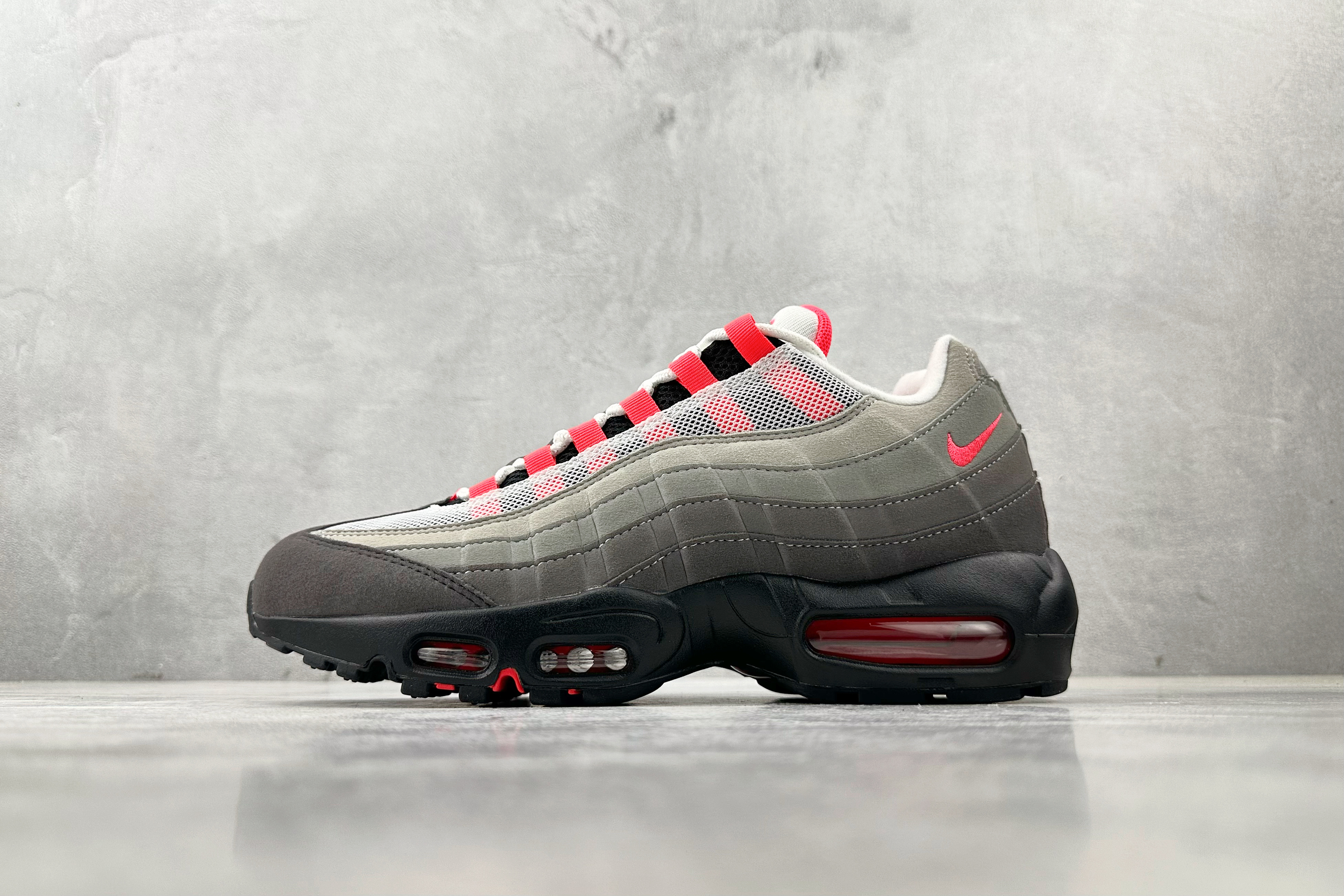 NikeAir Max95黑白红 货号:AT2865-100