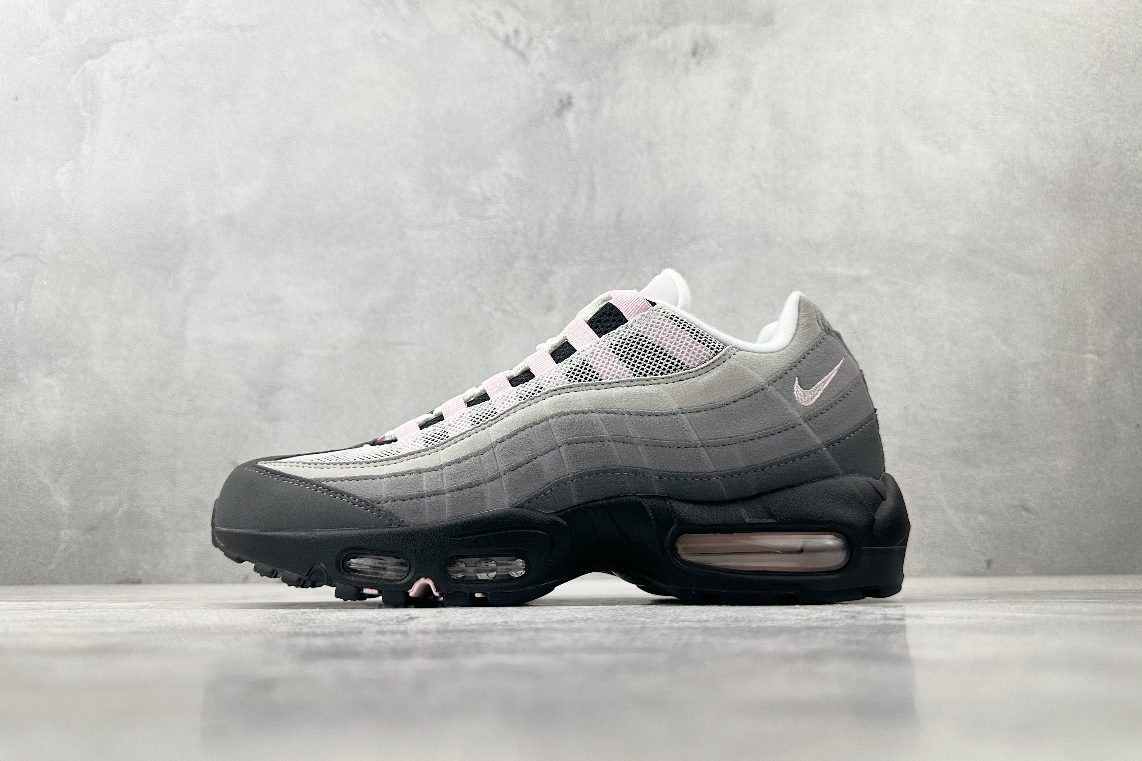 NikeAir Max95OG黑粉 货号:HJ5996-001