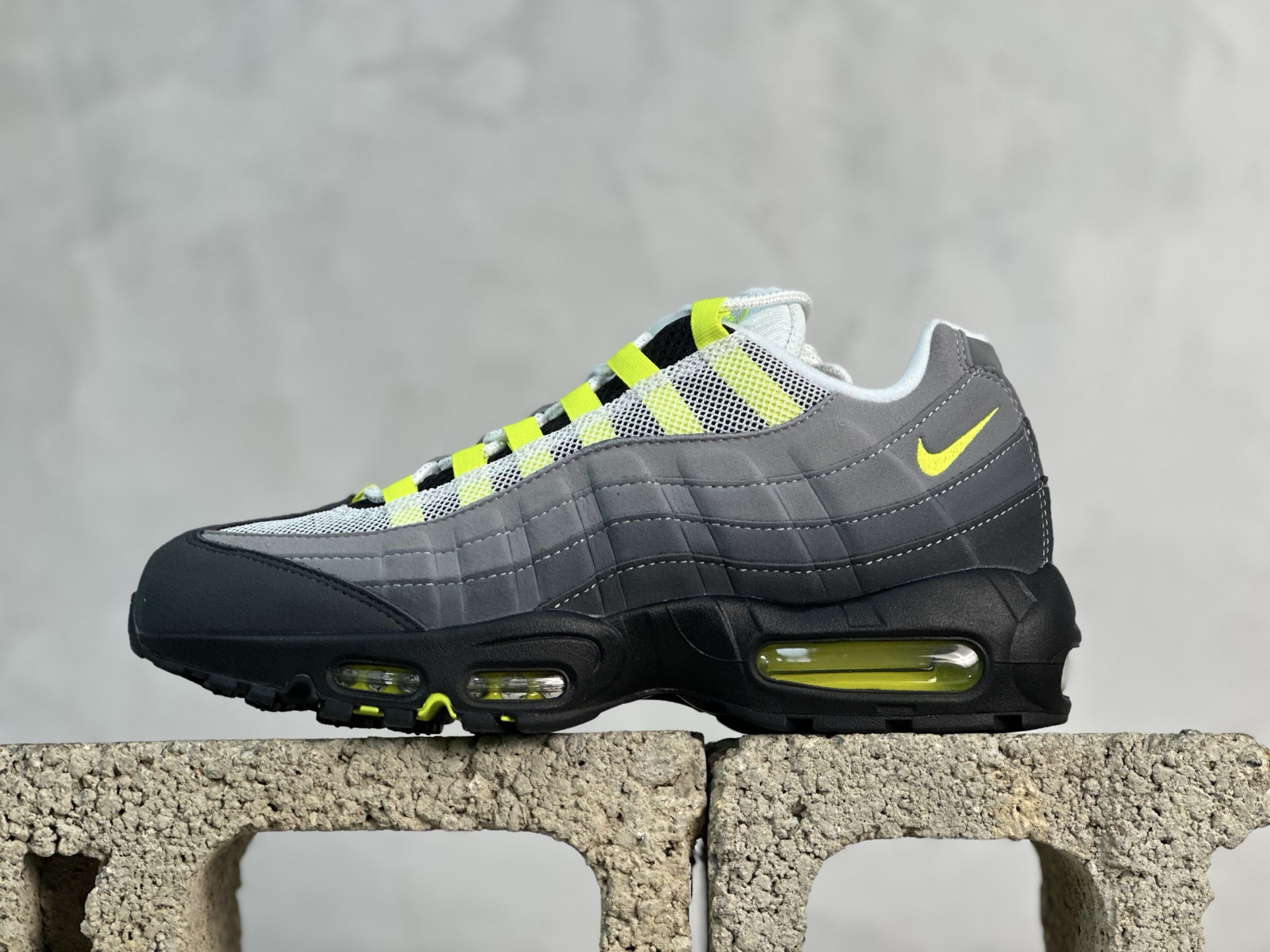 NikeAir Max95OG新款黑绿 货号:HM4740-001