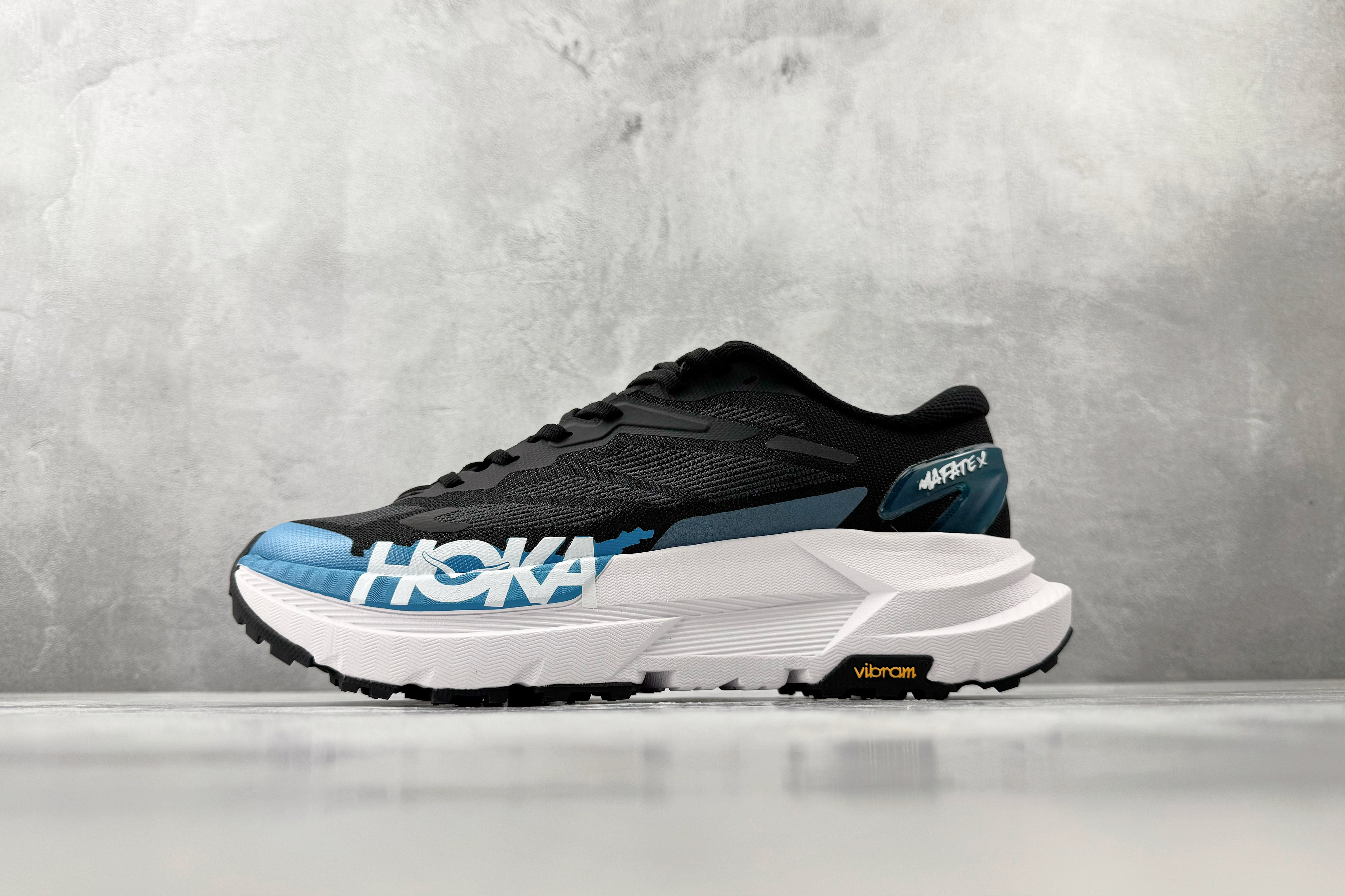 HOKA ONE ONE Mafate X VIBRAM® MEGAGRIP 黑蓝色  货号 ：1161990-BKSK 
