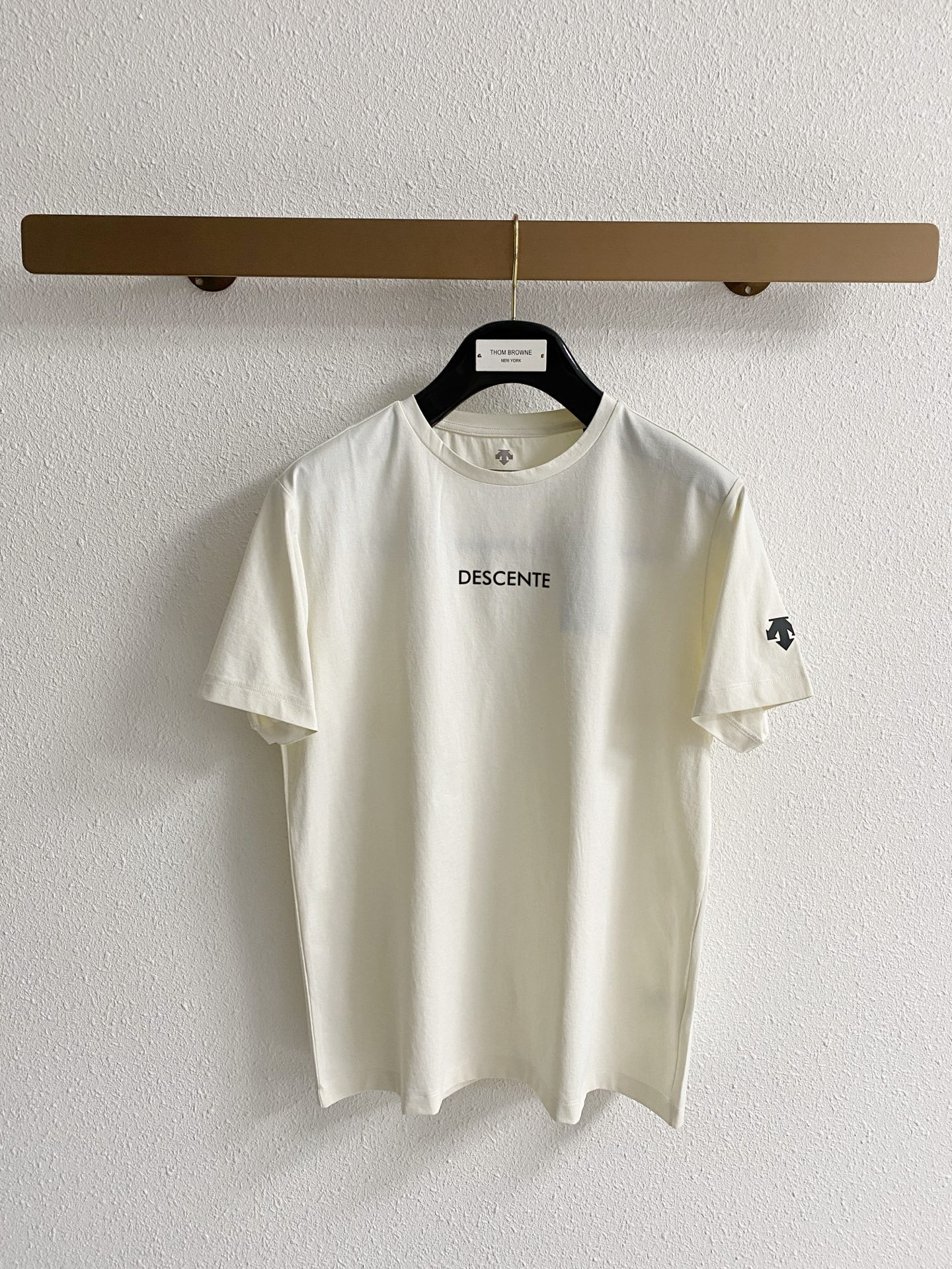 迪桑特 DESCENTE ESSENTIAL 吸湿速干防晒短袖 