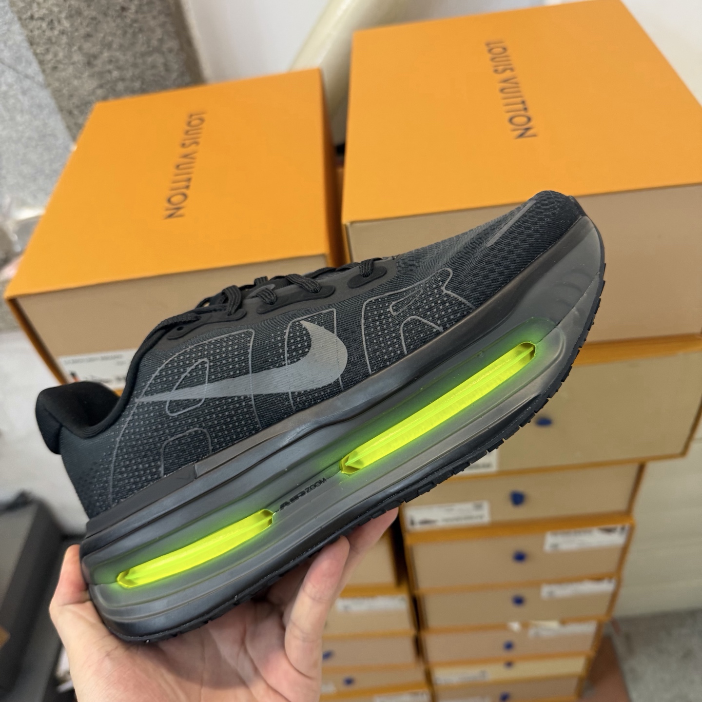  Nike Vomero Premium  