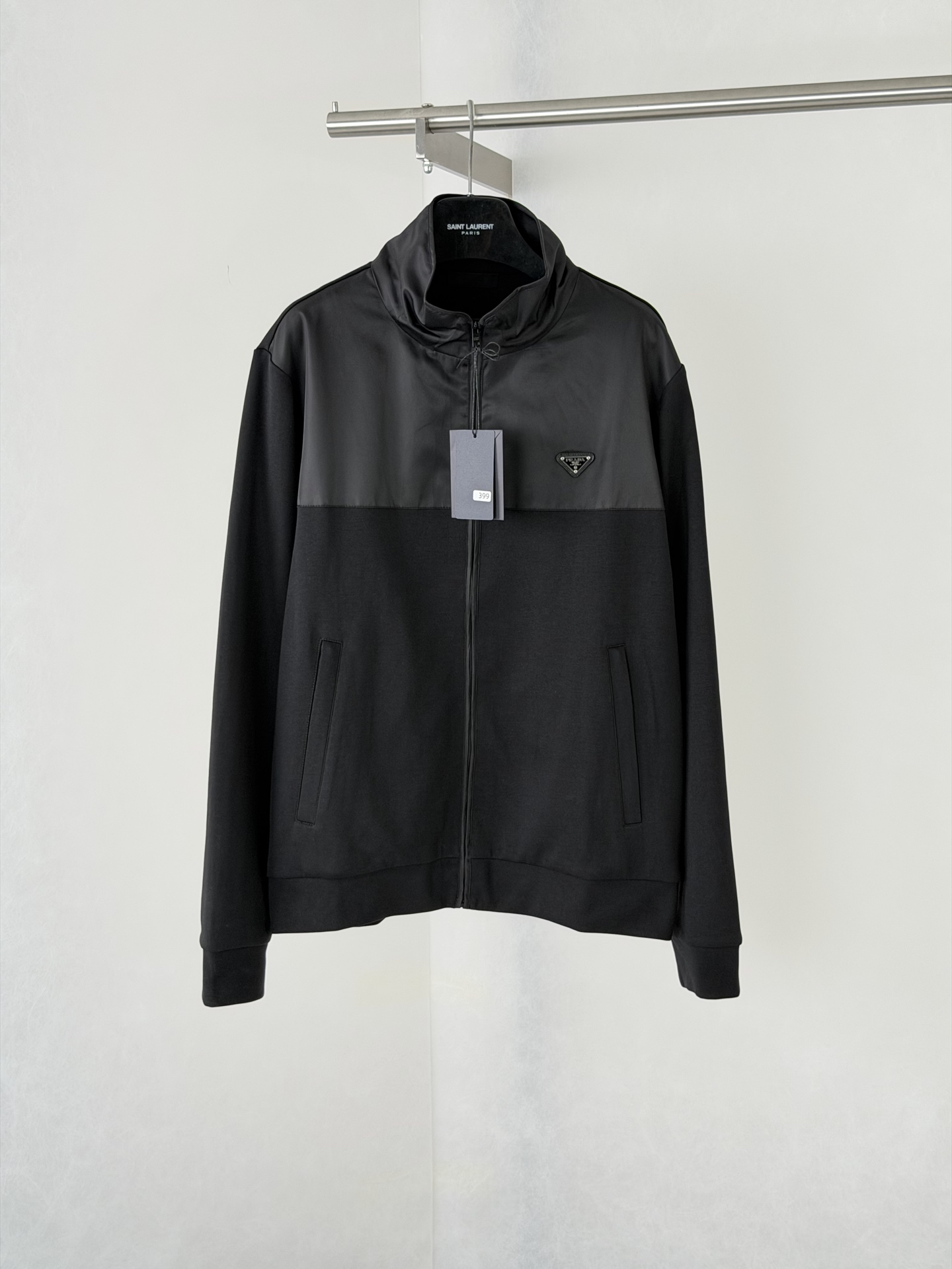 Prada 普拉達再生尼龙拼接倒三角标拉链外套
