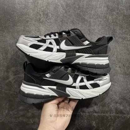 NIKE V2K Run 系列