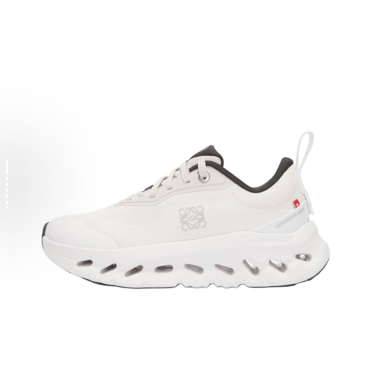 ON X LOEWE(昂跑聯名羅意威）系列