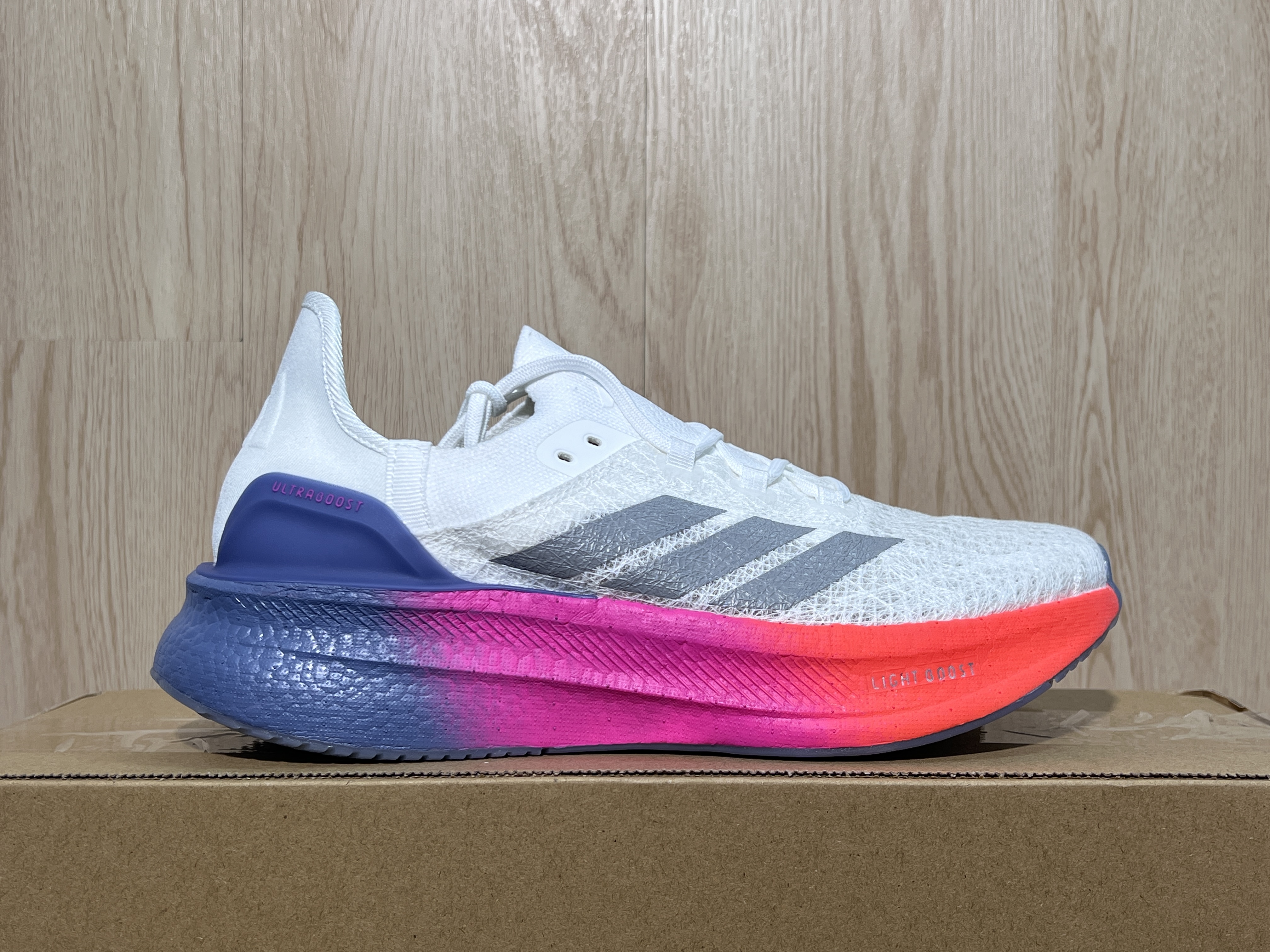 Adidas Ultraboost 5.0粉紫