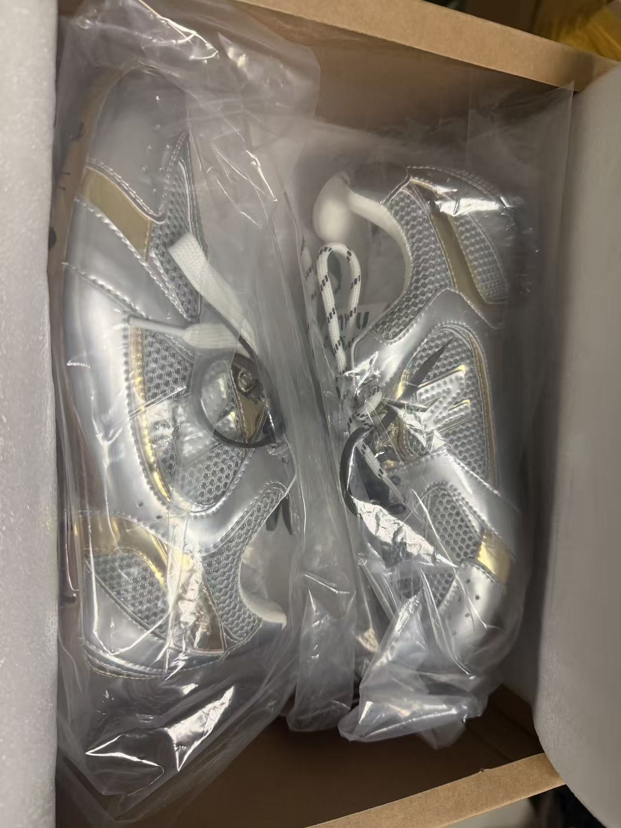 24cm鞋子現貨（售出之後不退不換）