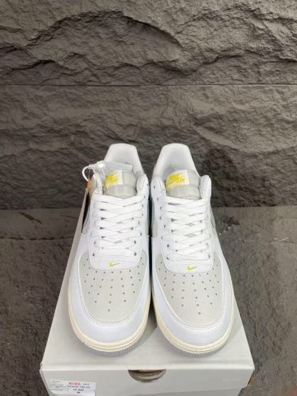 Nike Air Force 1 Next Nature 白灰