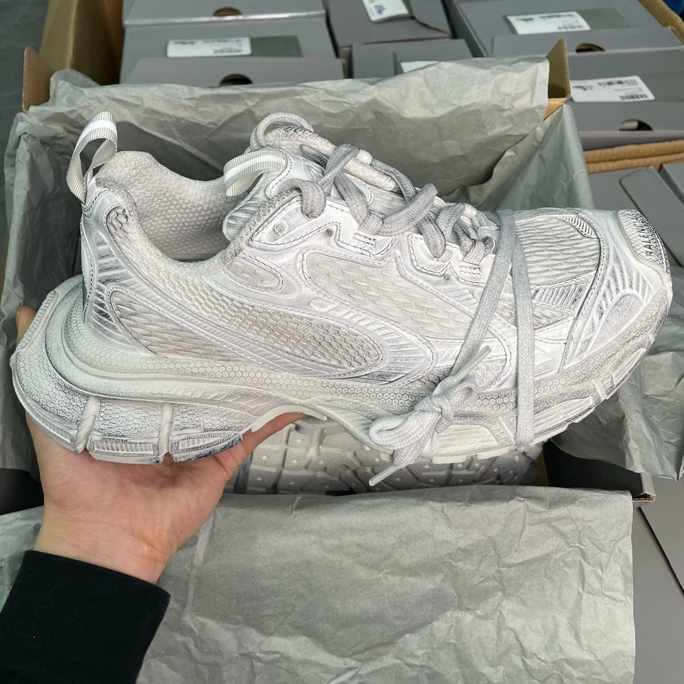 巴黎世家 3XL 10.5 系列