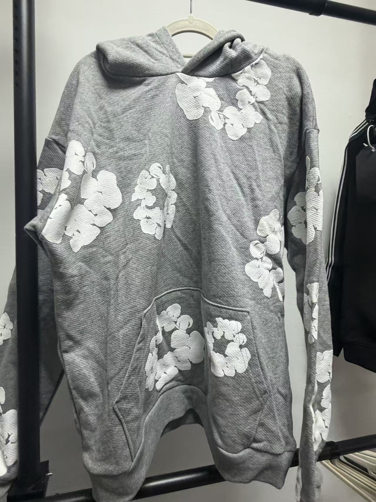 M碼服飾現貨（售出之後不退不換）