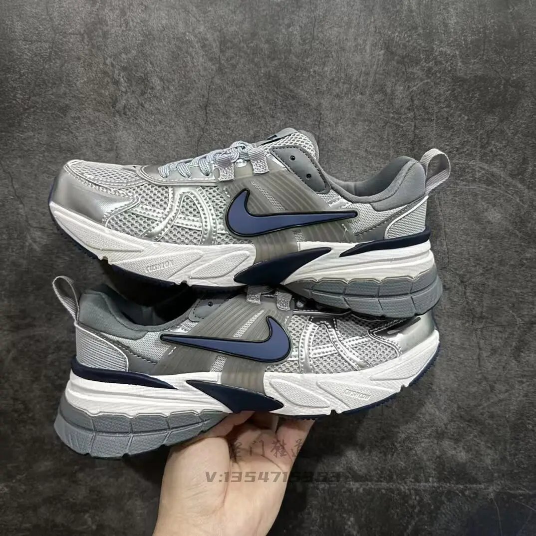 NIKE V2K Run 系列