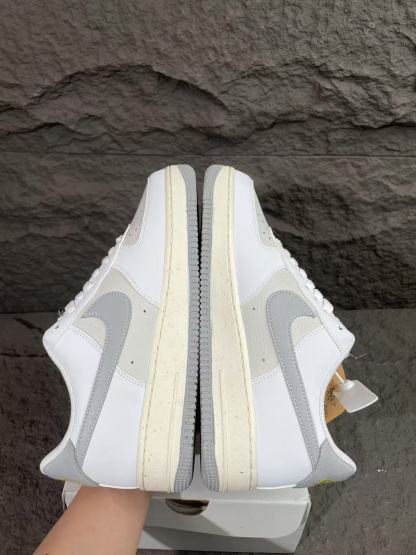 Nike Air Force 1 Next Nature 白灰