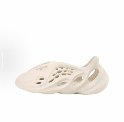 adidas originals Yeezy Foam Runner 系列