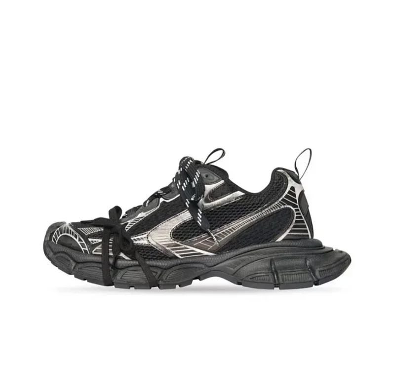 巴黎世家 3XL 系列