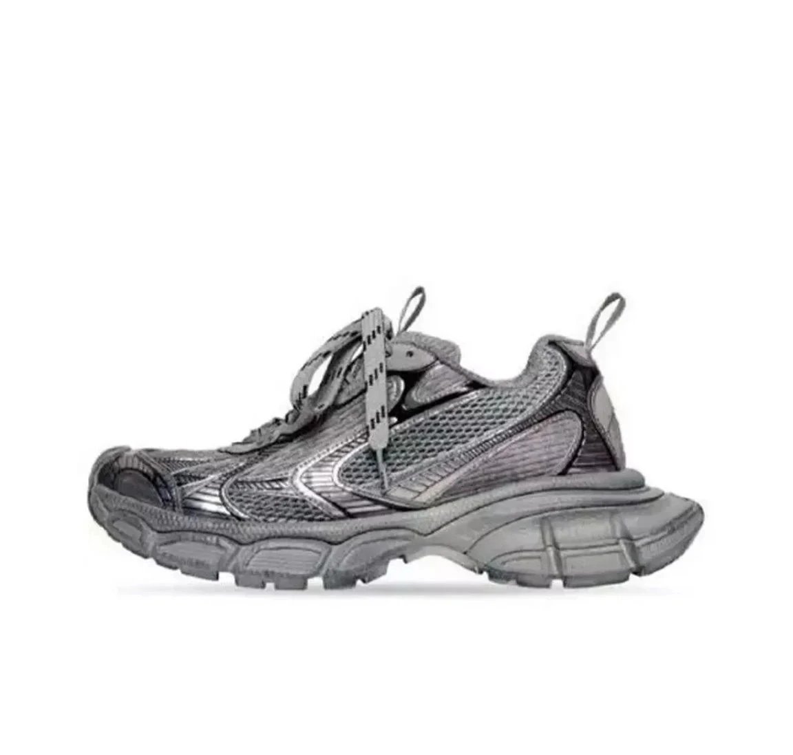 巴黎世家 3XL 系列