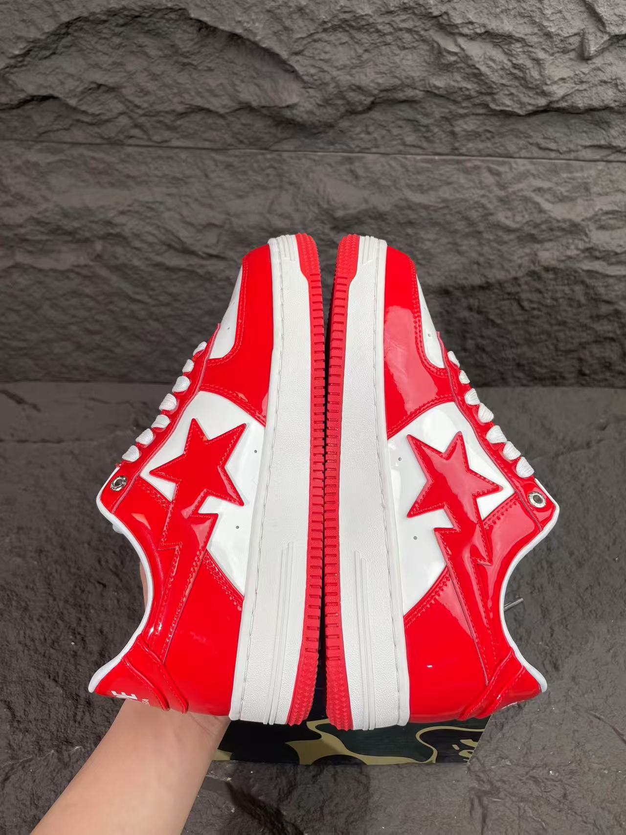 bape 紅色