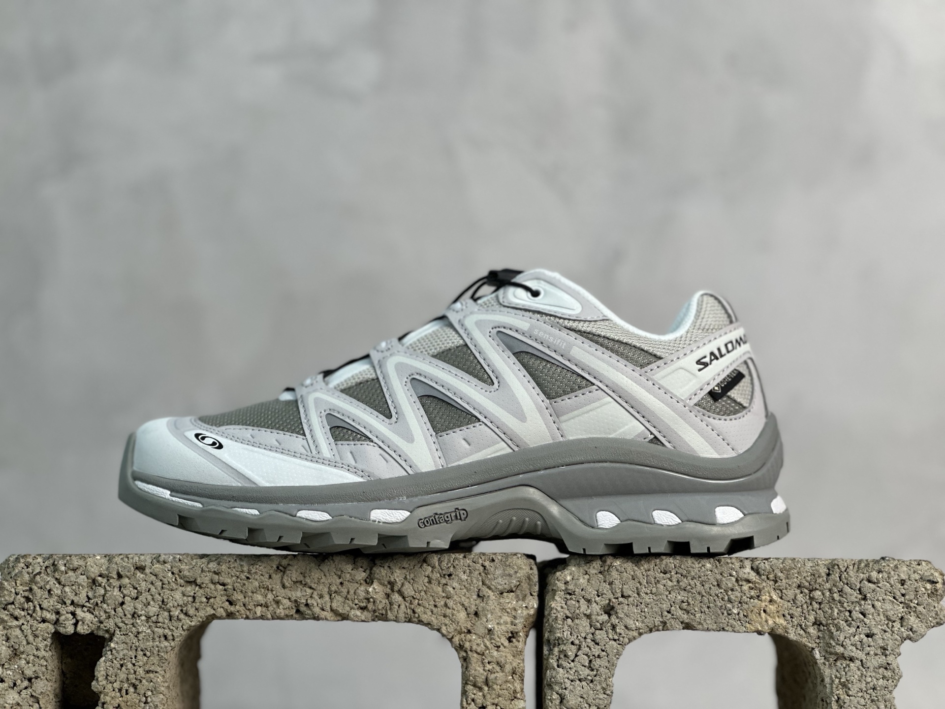 SALOMON薩洛蒙 XT-Quest 系列