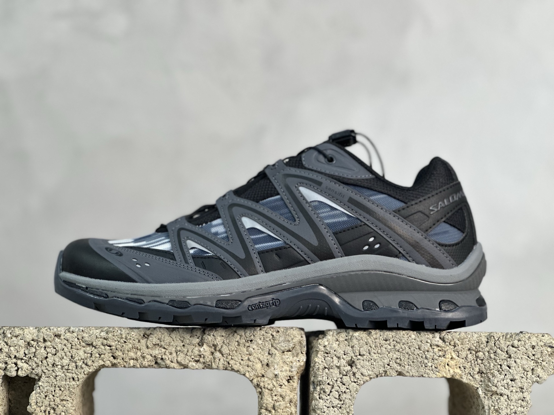 SALOMON薩洛蒙 XT-Quest 系列