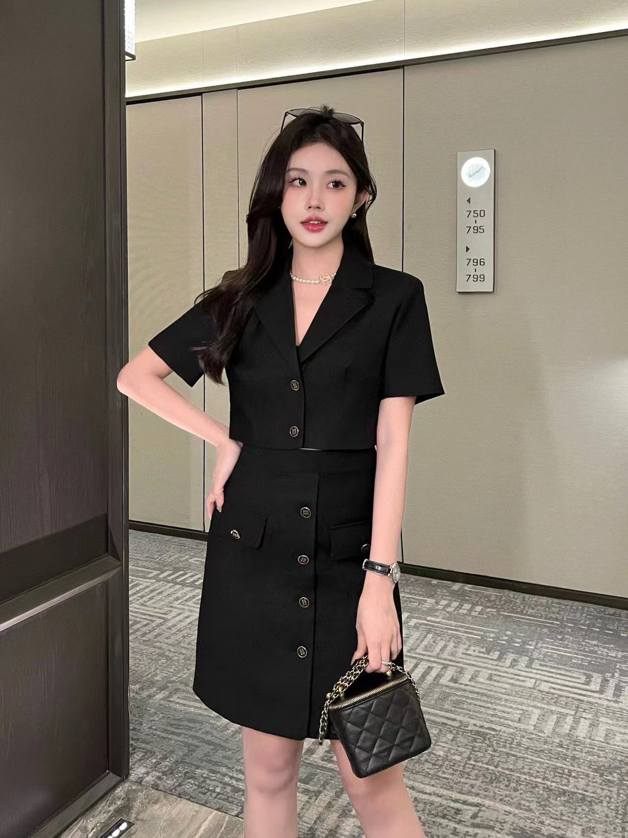 M1UM1U ジャケット+スカート 2点セット【 50％割引+送料無料】