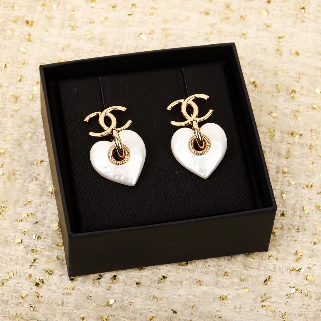 CHANE1 ハートピアス【50％割引+送料無料】
