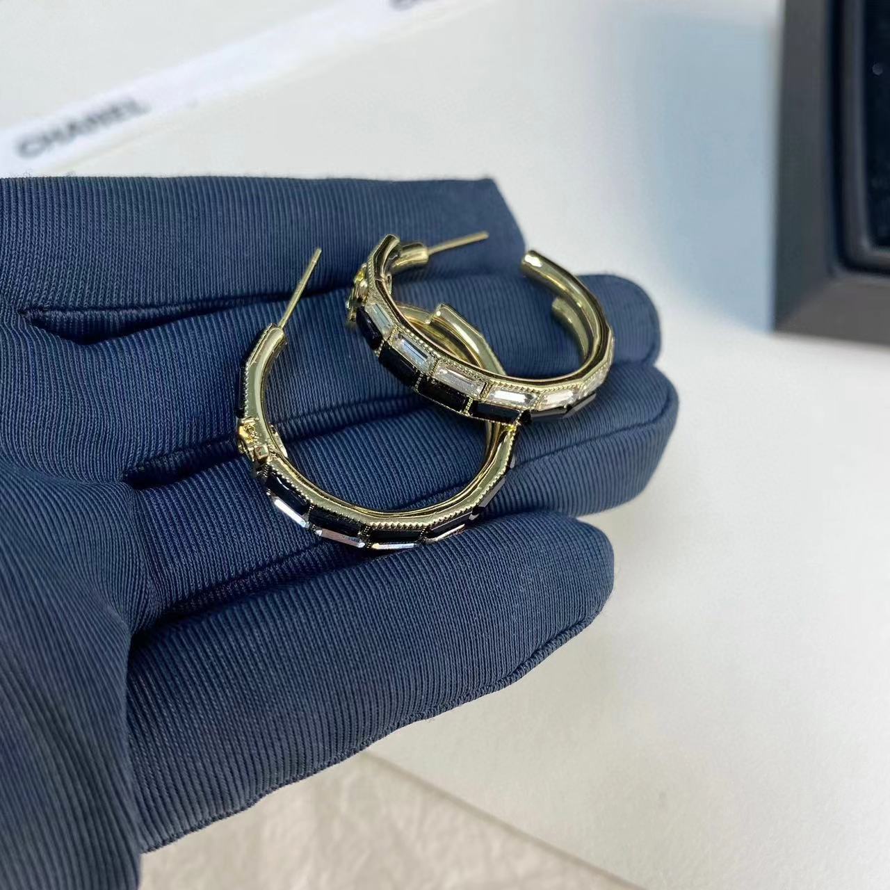 CHANE1 ダブルC イヤリング【50％割引+送料無料】