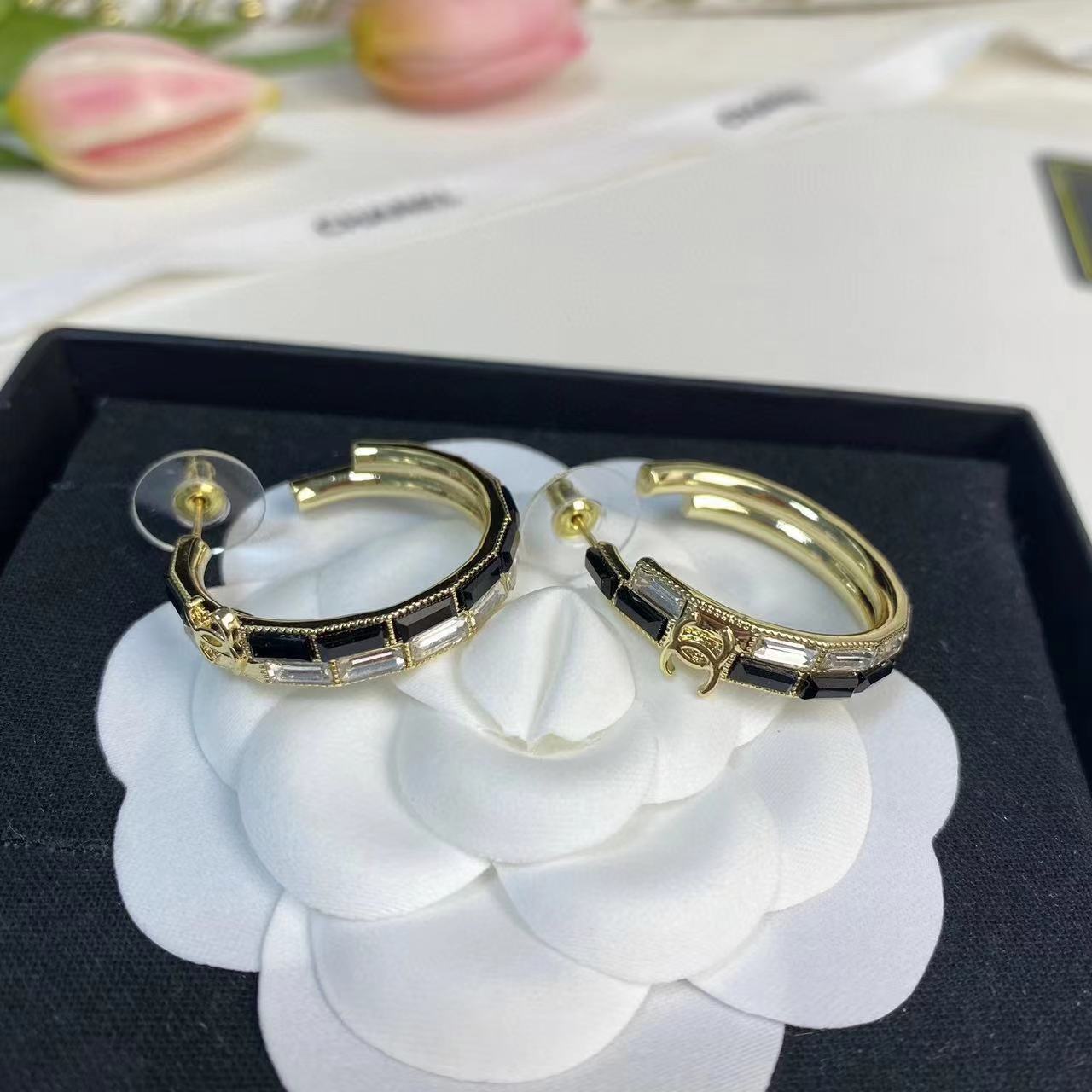 CHANE1 ダブルC イヤリング【50％割引+送料無料】