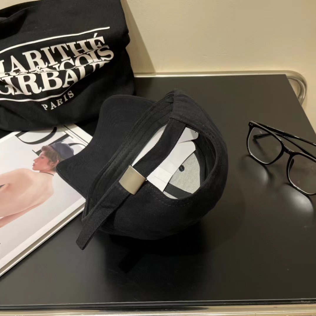 CHANE1 ダブルCロゴ ベースボールキャップ【50％割引+送料無料】