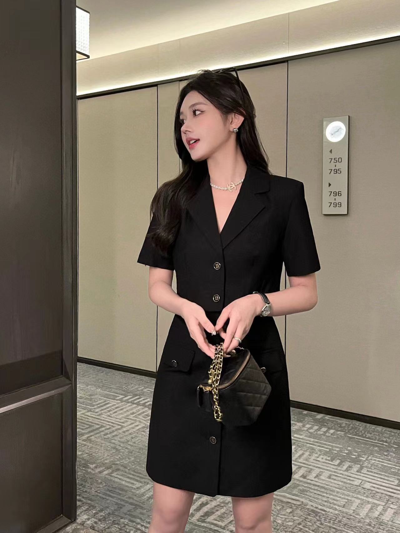 M1UM1U ジャケット+スカート 2点セット【 50％割引+送料無料】