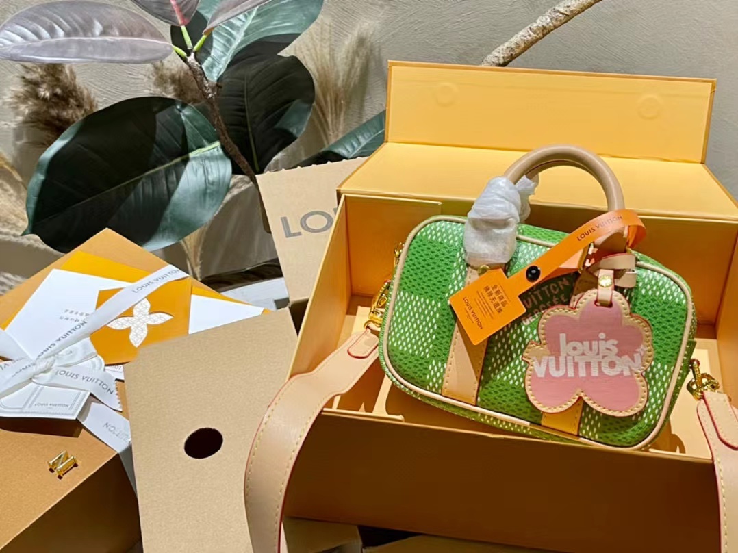 LV グリーン ハンドバッグ【50％割引+送料無料】