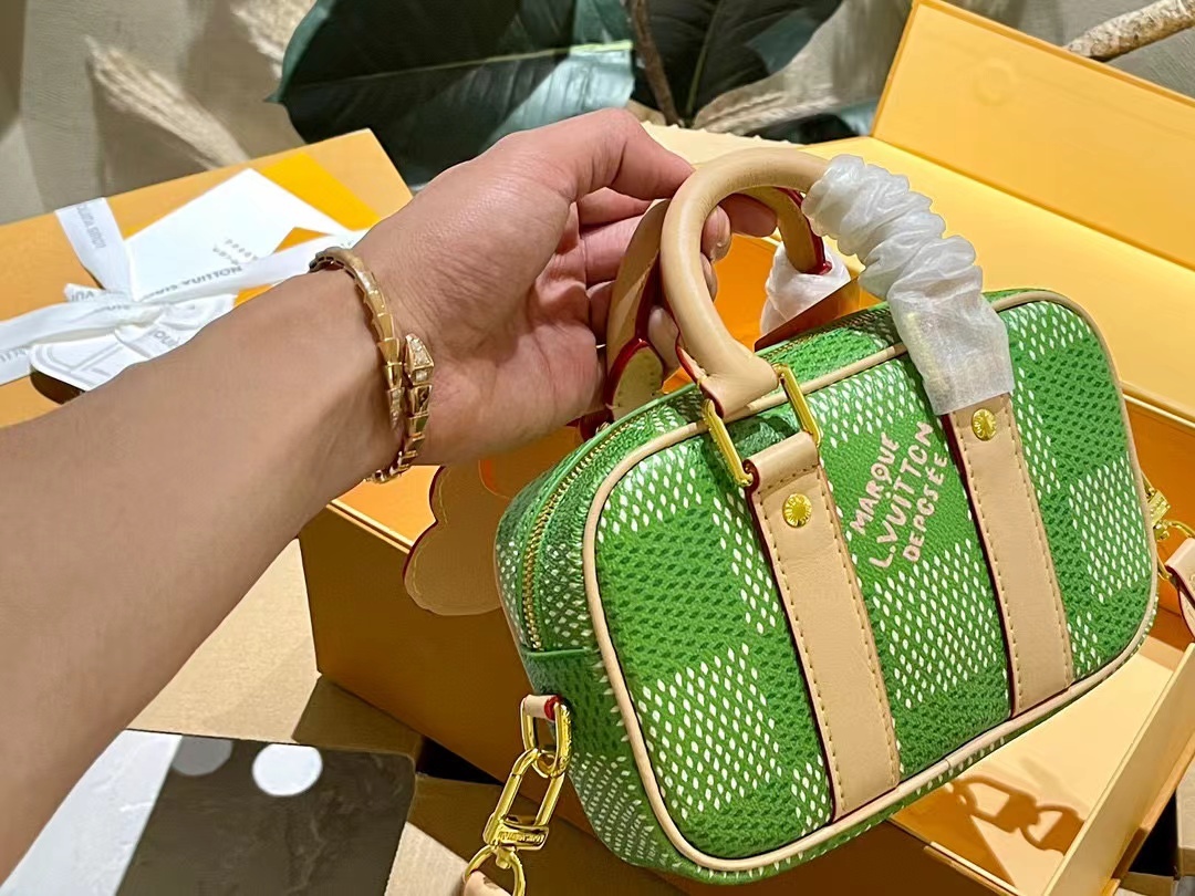 LV グリーン ハンドバッグ【50％割引+送料無料】