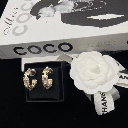 CHANE1 スクエア ダイヤモンド パール イヤリング【50％割引+送料無料】