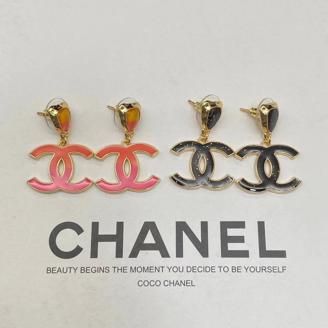 CHANE1 ダブルC スタッドピアス【50％割引+送料無料】